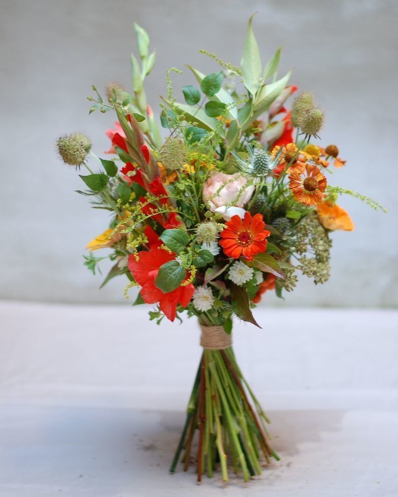 It's the free-flowing flowers of summer in the form of a rustic-style bouquet